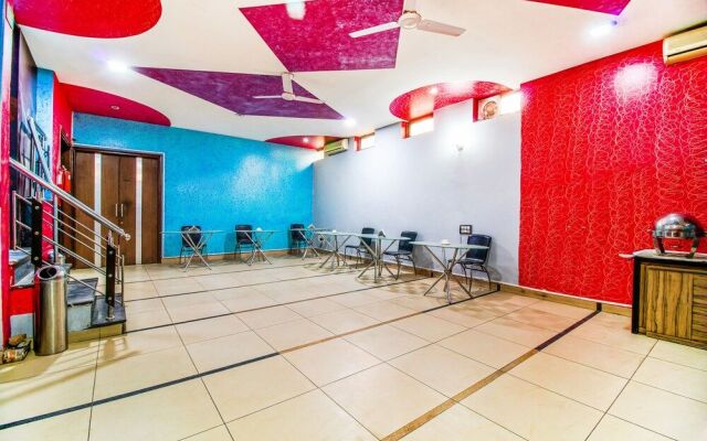 Fabhotel The Residency
