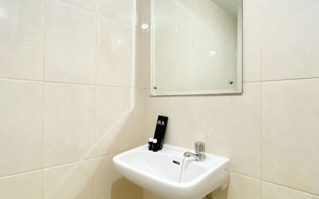 Restful And Simply Studio Springlake Summarecon Bekasi Apartment