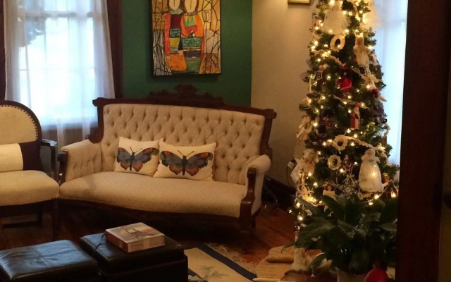 Ye Olde Walkerville Bed & Breakfast