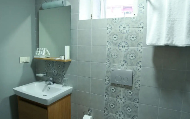 Podemos Otel