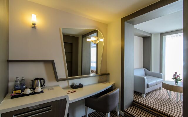 The Paradiso JK Design Hotel