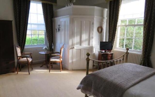 Hollybank Bed  Breakfast