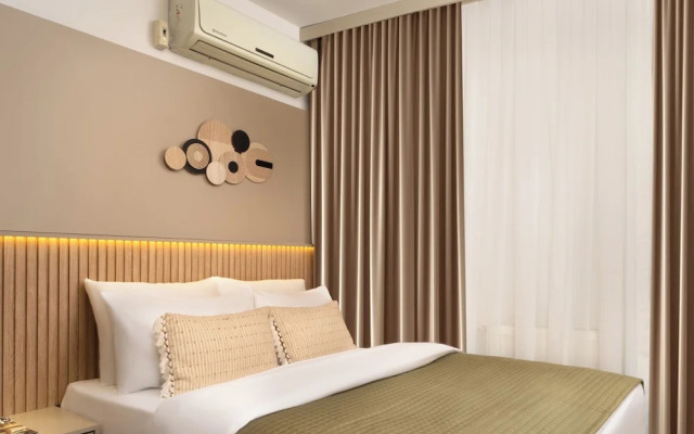 Marmada Suites