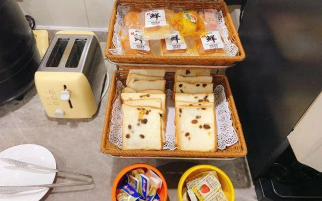 Homeinn Hotel (Nanchang Bayi Square Second Affiliated Hospital)