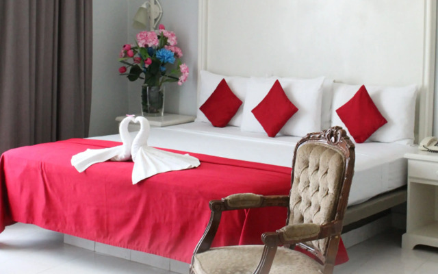 Real Avenida Hotel