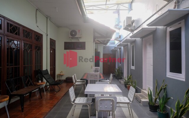 Janna Guest House Syariah Yogyakarta Mitra RedDoorz