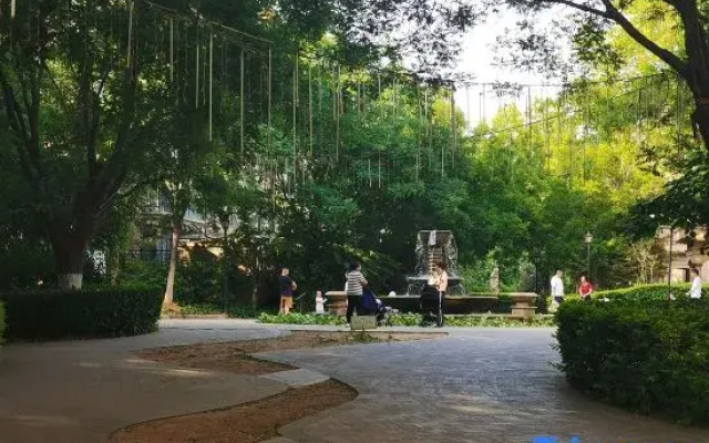 Qianqian Homestay