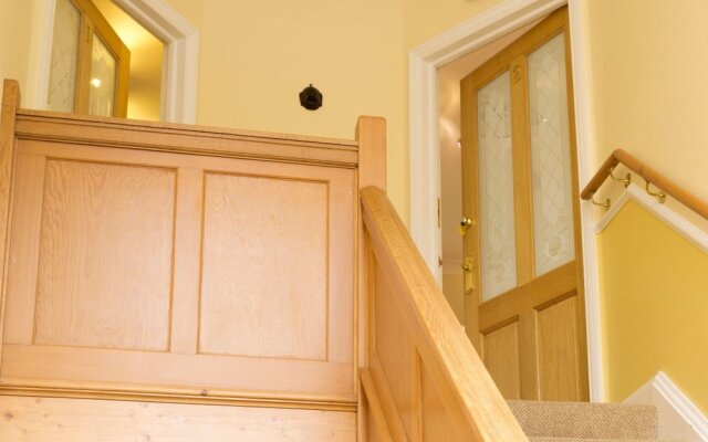 Poplar House Serviced Apartments