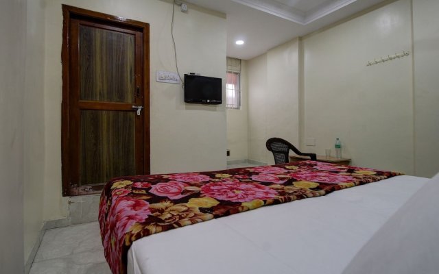 Hotel Navaratna Deluxe by OYO Rooms