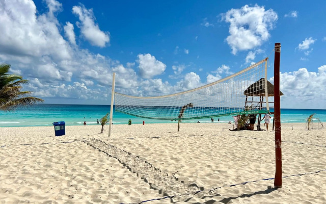 Park Royal Beach Cancún - All Inclusive