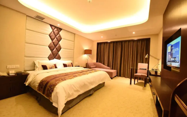 Savile K-Knight Luan Hotel
