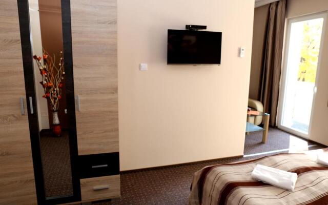 Adél Apartman