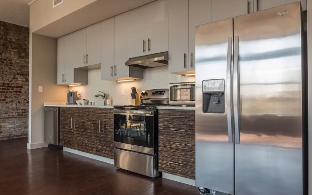 FRONTDESK 111 W Main St Apts Downtown Louisville