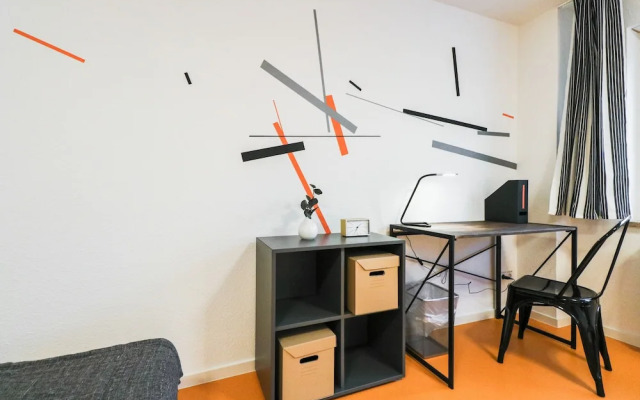 Hostel Room Downtown New Clean Cool