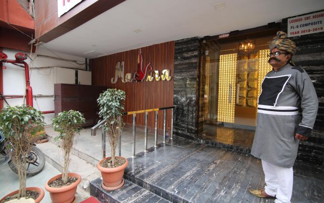 Oyo 11647 Hotel Metro
