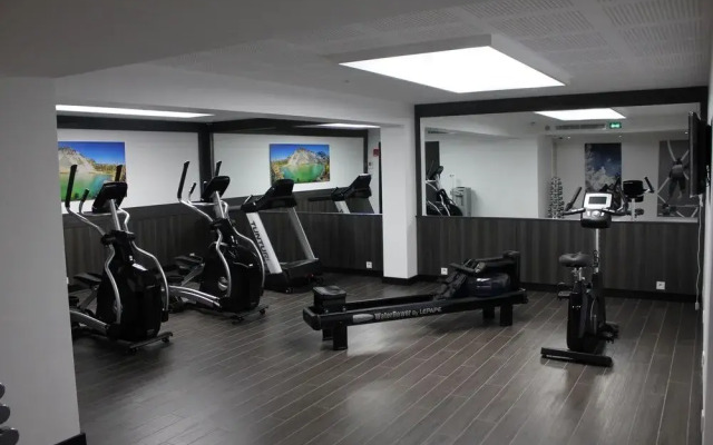 Doubletree By Hilton Paris Bougival