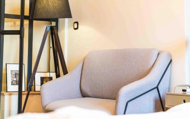 The Heart of the City Center Luxury Apartment 1