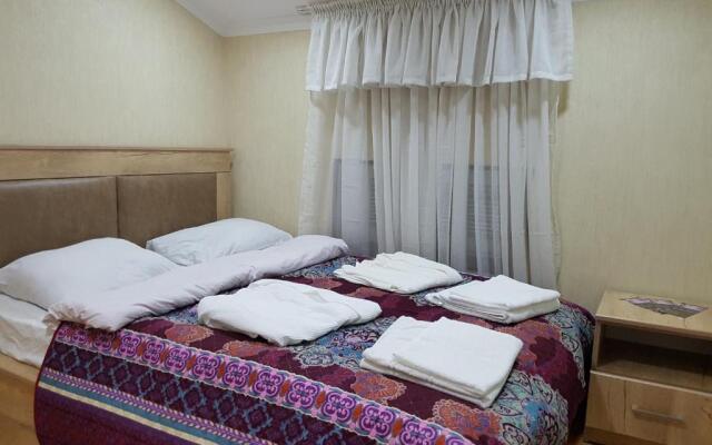 Guest House 15A