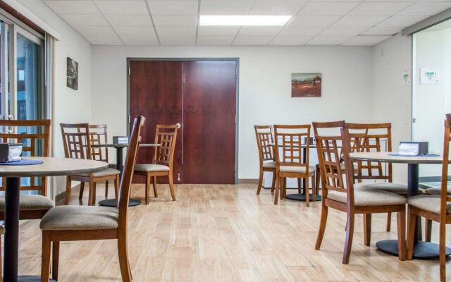 Regency Inn & Suites