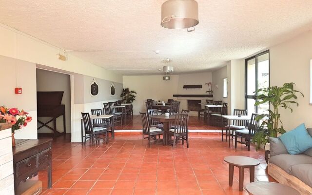 Guesthouse Casadoalto - Ex Casabranca
