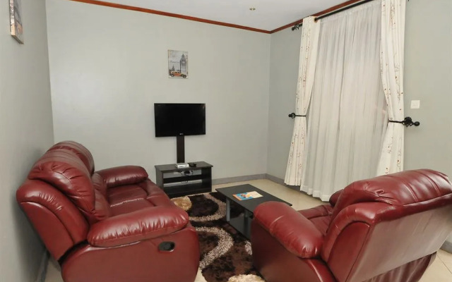 CityBlue Hotel & Suites