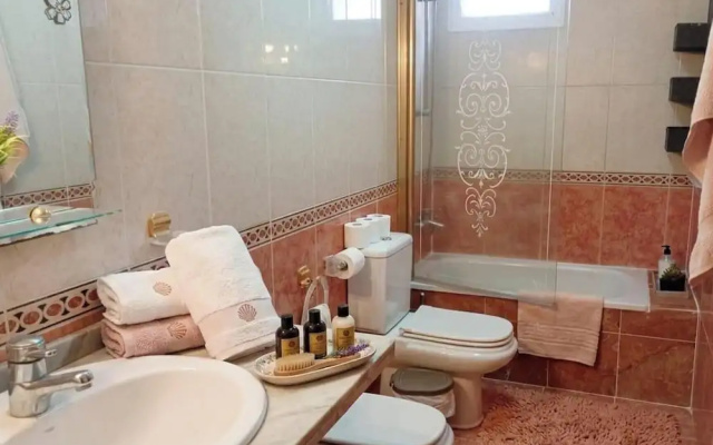 3 Bed-room & Wifi-radazul -sea View and Balcony