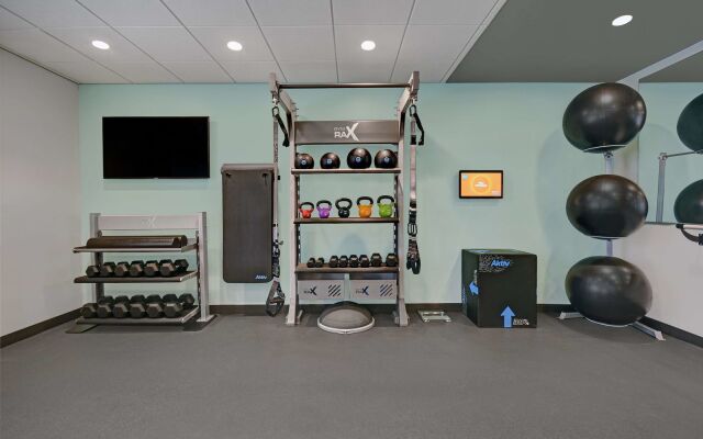 Tru by Hilton Troy Detroit