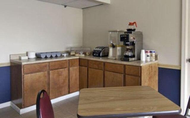 Travelodge Newport/Cincinnati Riverfront