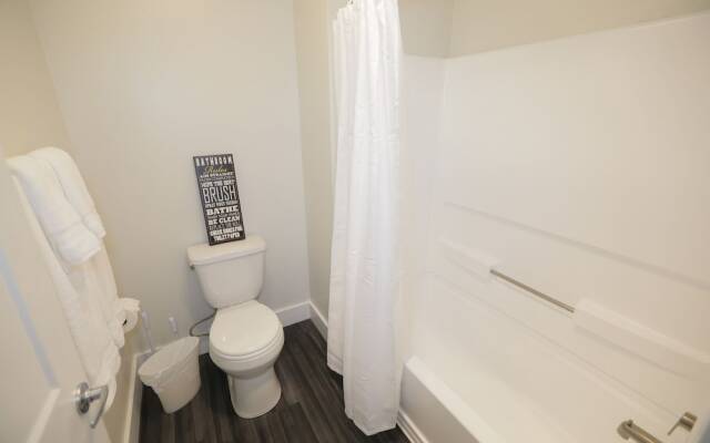 Hollywood Central Suites