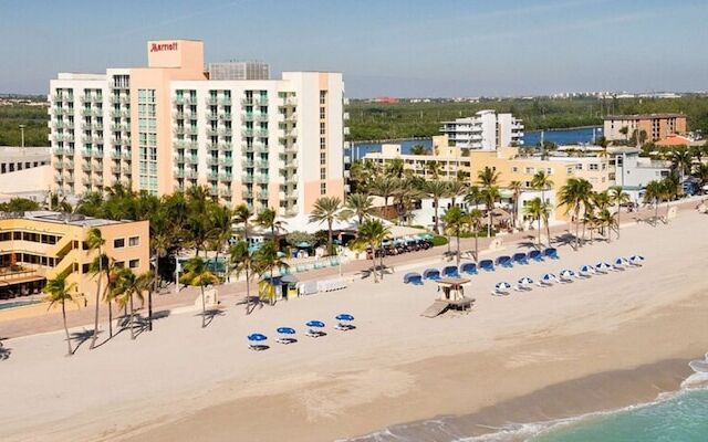 Luxury Sunny Isles Beach Condos by Hosteeva