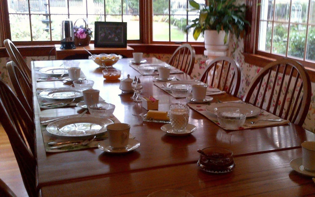 The Virginia Cliffe Inn