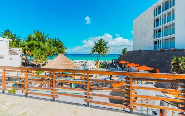 Beachfront Penthouse With Private Pool, Amazing!