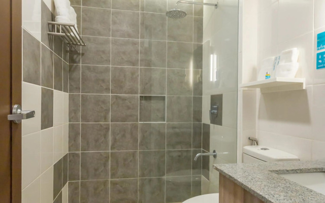 Microtel Inn & Suites by Wyndham San Fernando