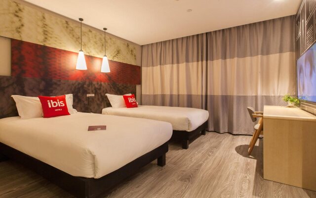 Ibis Wuhan Hubu Alley Hotel