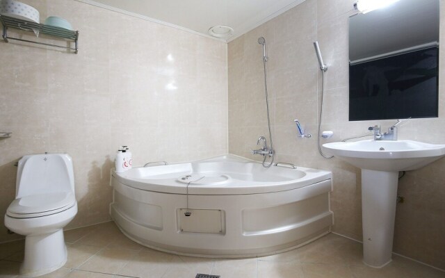 Cheonan Hotel Luis