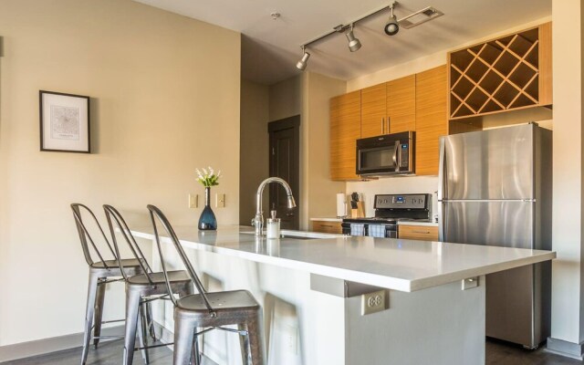 FRONTDESK Cedar Flats Apts Uptown Charlotte