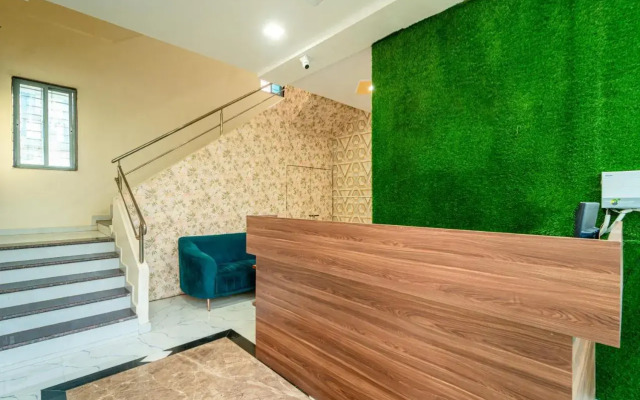 Itsy Hotels Anand Executive, Near Amanora
