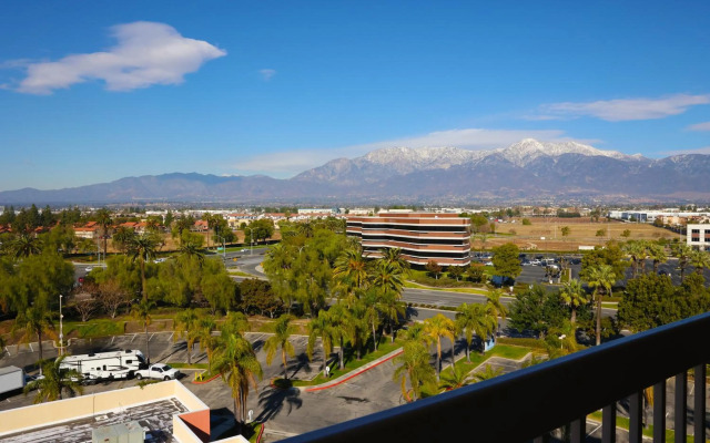 Ontario Airport Hotel & Conference Center