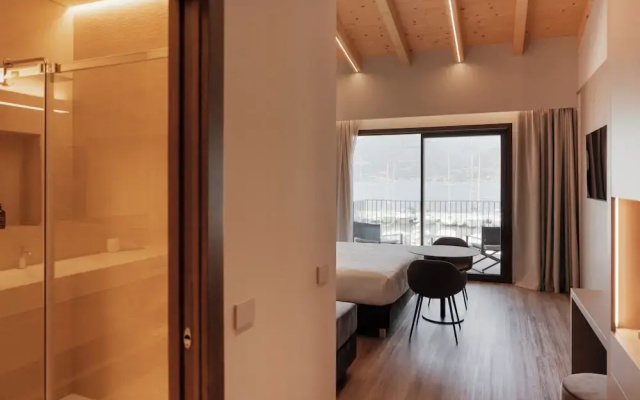 Гостевой дом Lago Dorato Marina Lodge