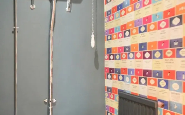 1 Bedroom Flat Near Princes St Sleeps 4