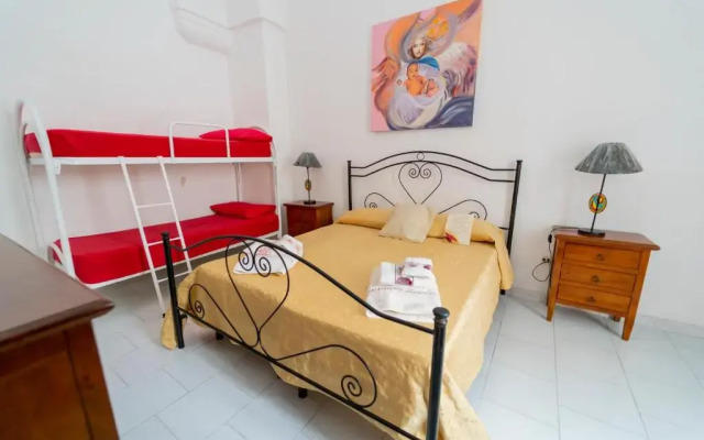 Appartamento indipendente con volta a stella in centro