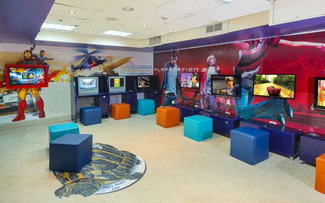 U Magic Palace Hotel