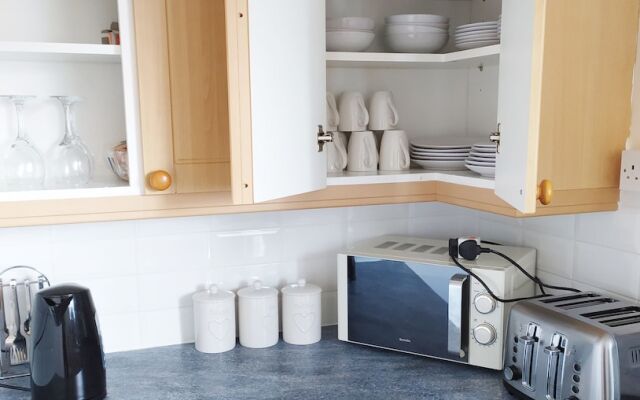 Comfort Lodge - M6 J10 Contractors