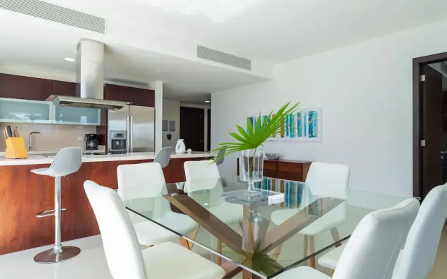 Mareazul Casa Sol 2 Bedroom Apts by RedAwning