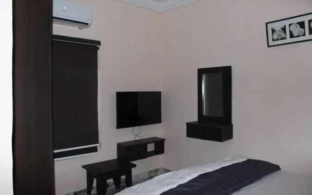 Folks Apartment