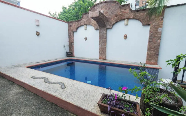Charming 2BR Romantic Zone Private Pool