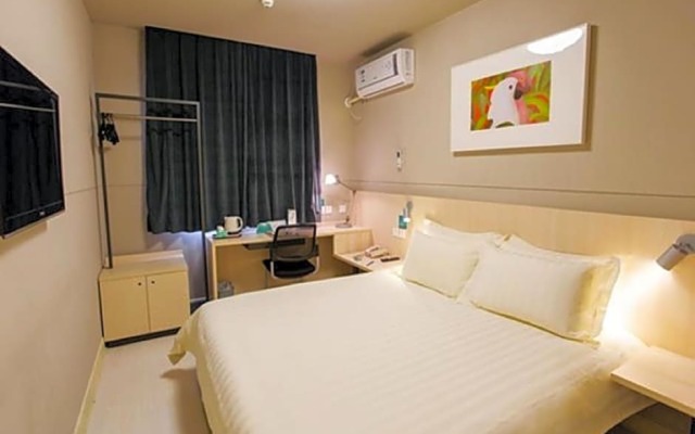 Jinjiang Inn Nanchang Bayi Square Yongshu Road