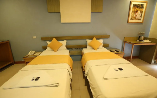 Hotel Kohinoor Square
