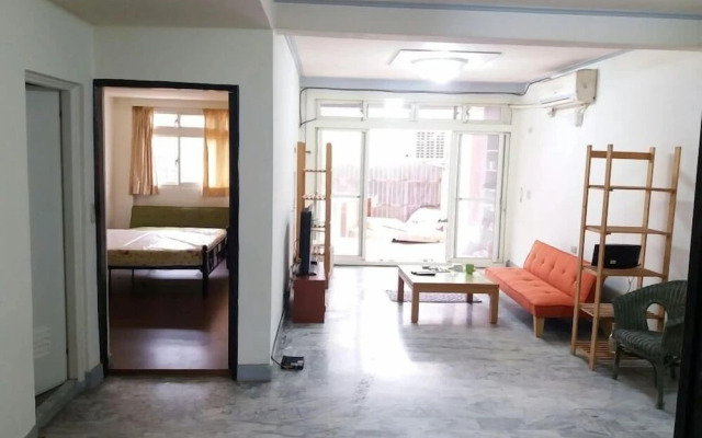 New Castle Apartment