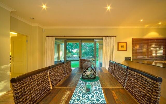 Magnolia Manor @ Hope Island Resort